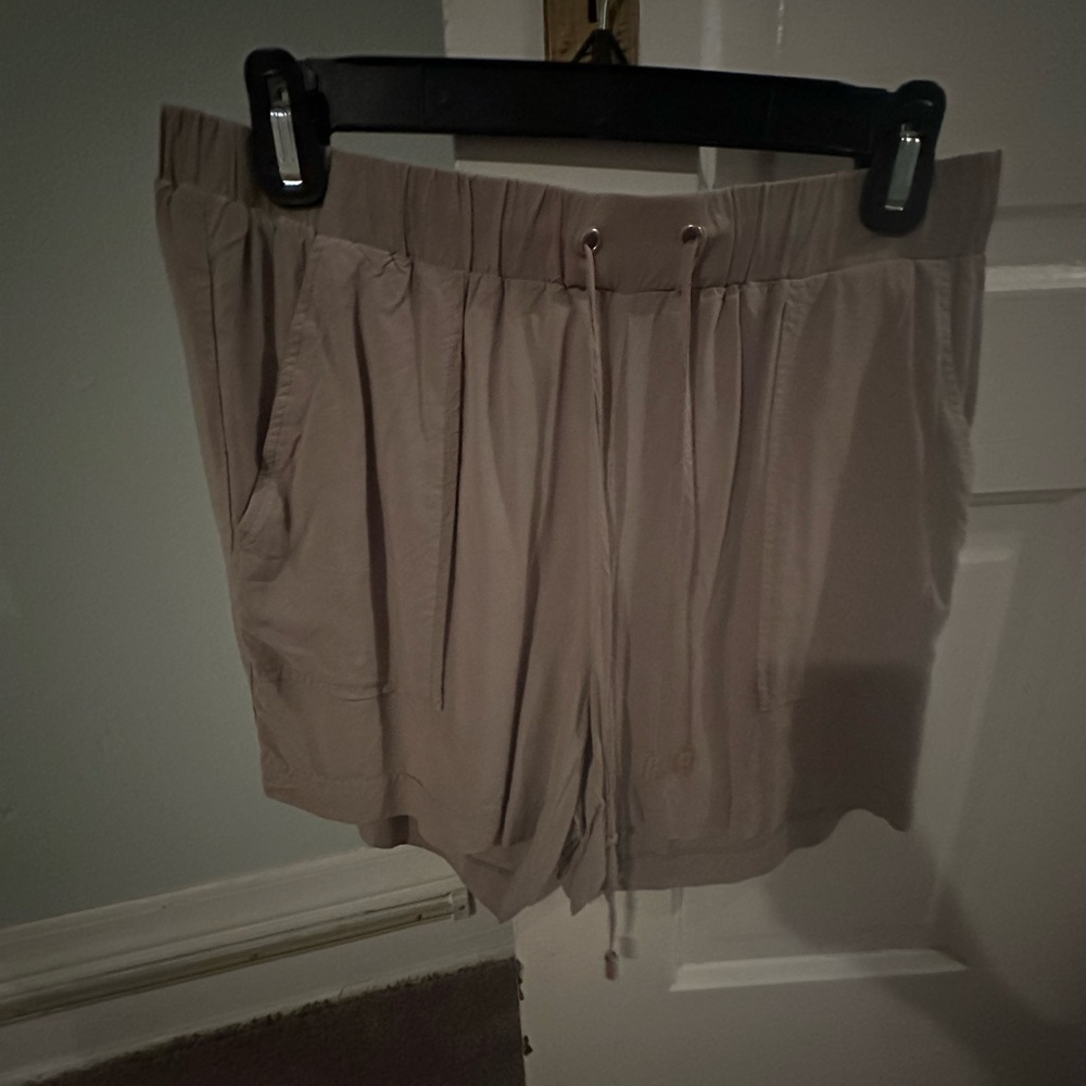 MICHAEL Michael Kors Women's Taupe Cargo Shorts